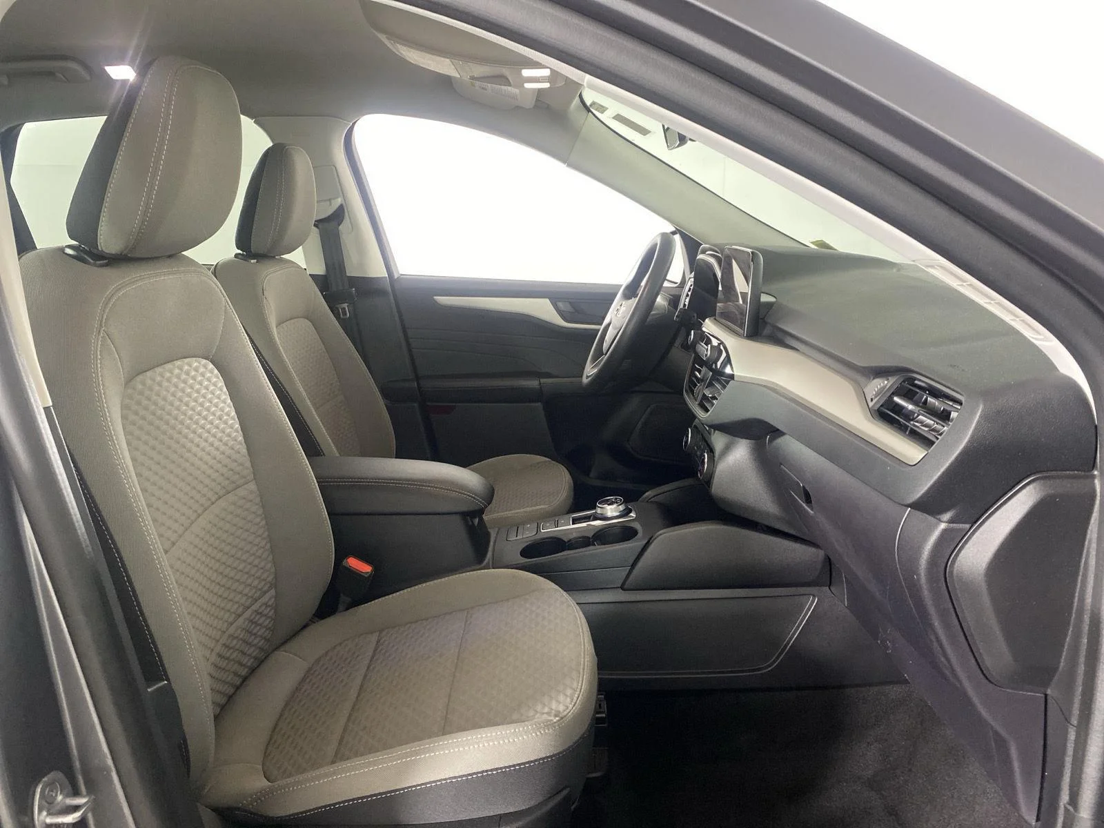 Used 2022 Carbonized Gray Ford SE image 25