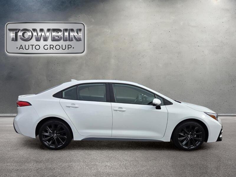 Used 2025 White Toyota SE image 4