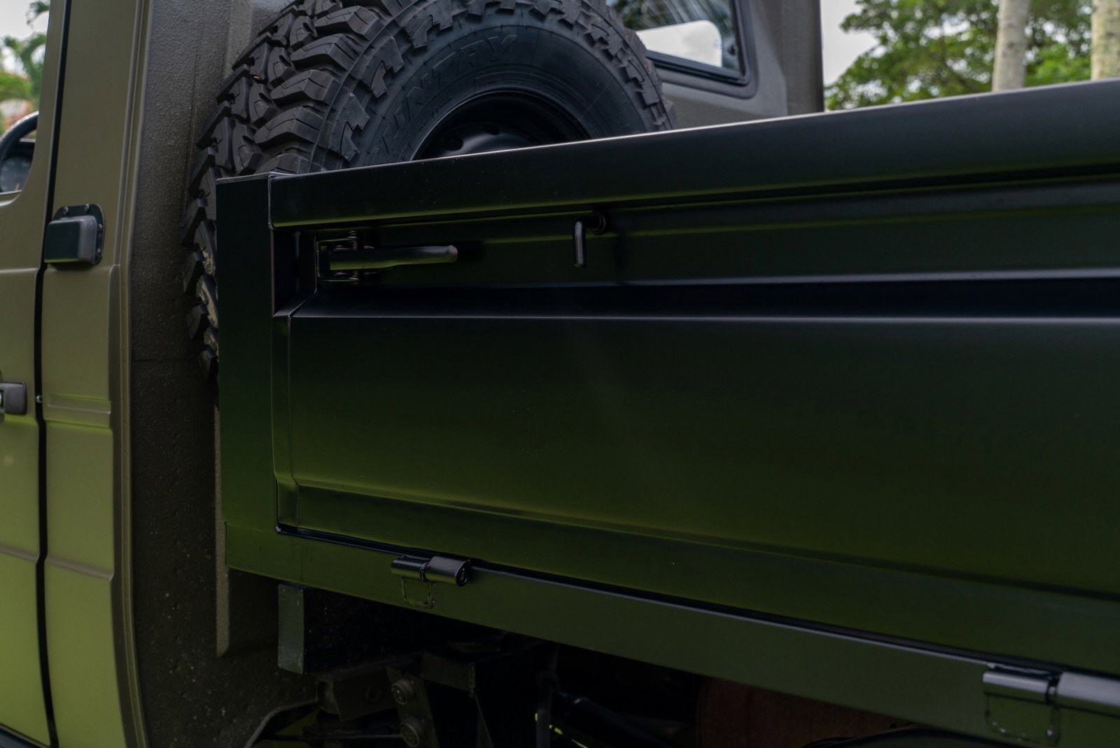 Used 1994 Green Mercedes-Benz  image 48