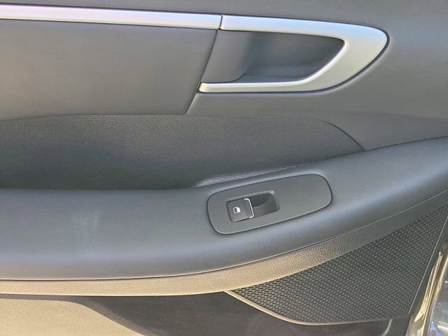 2025 Hyundai Sonata Hybrid SEL - Photo 10