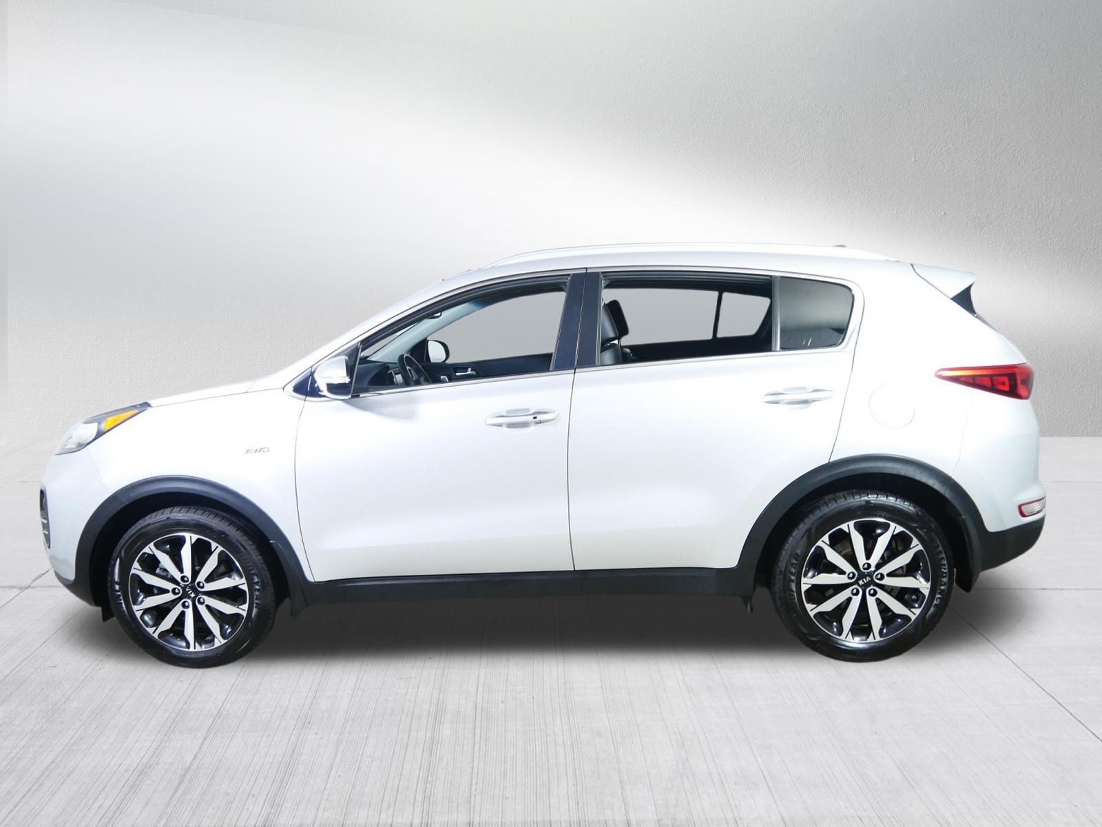 Used 2017 Sparkling Silver Kia EX image 4