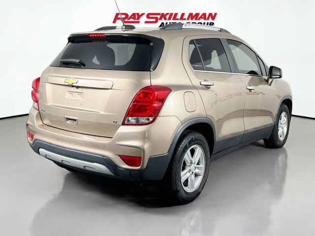 Used 2018 SANDY RIDGE METALLIC Chevrolet LT image 7