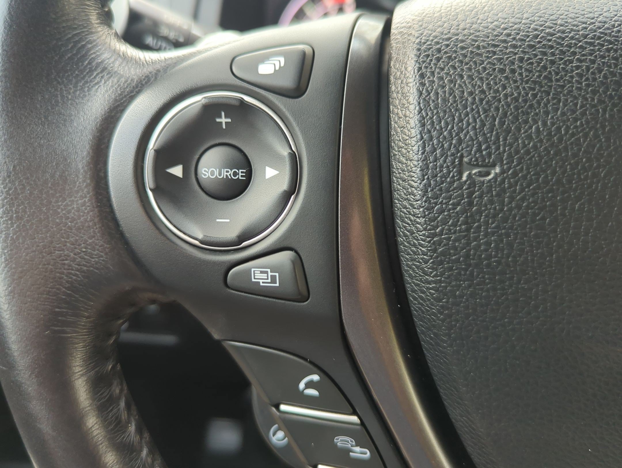 Certified Used 2023 Sonic Gray Pearl Honda RTL-E image 45