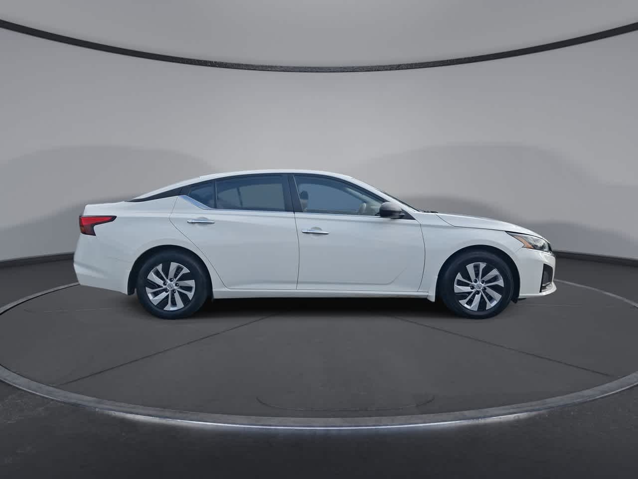 Certified Used 2024 Glacier White Nissan 2.5 S image 9