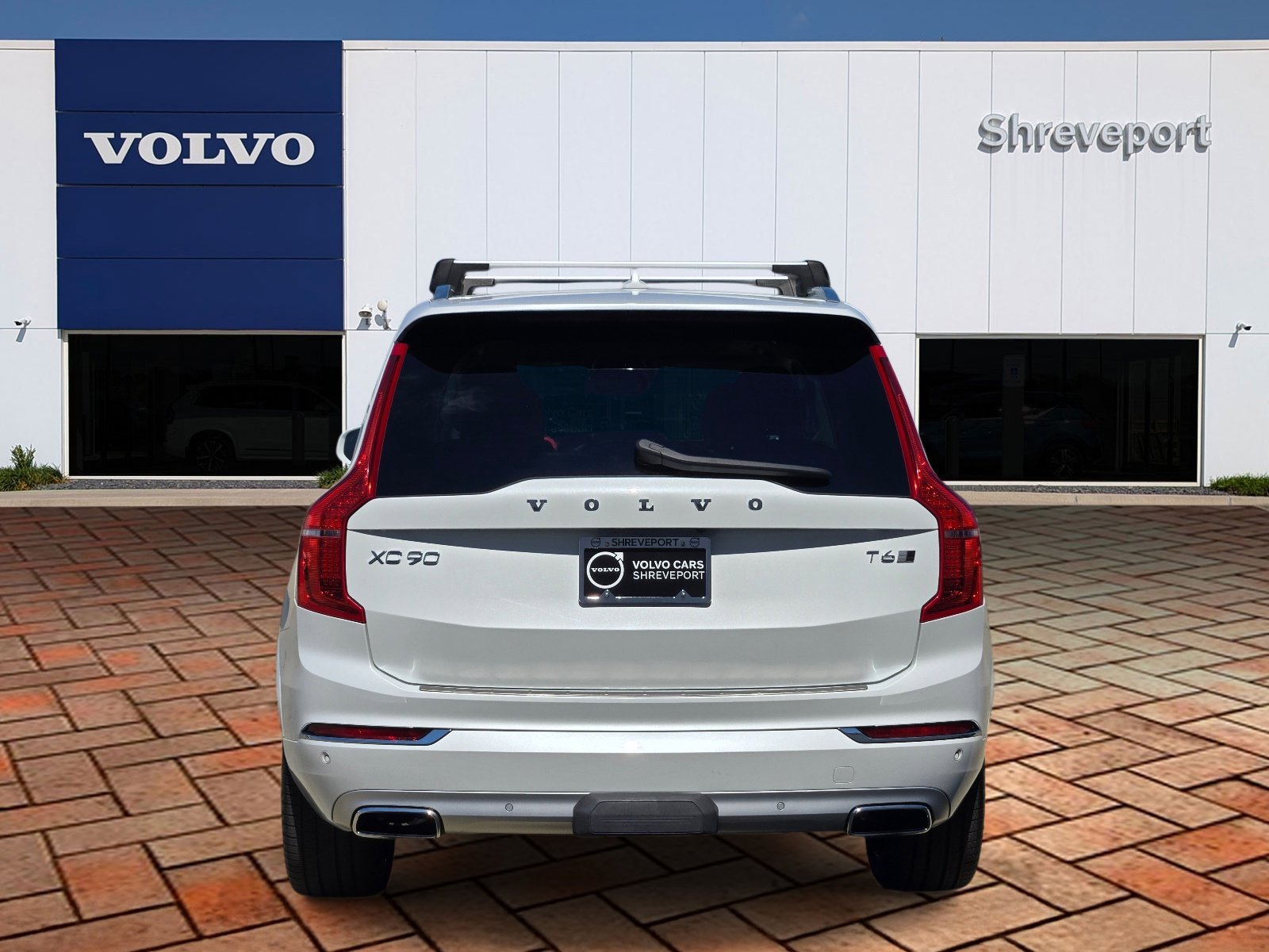 Used 2019 Crystal White Pearl Volvo Inscription image 5