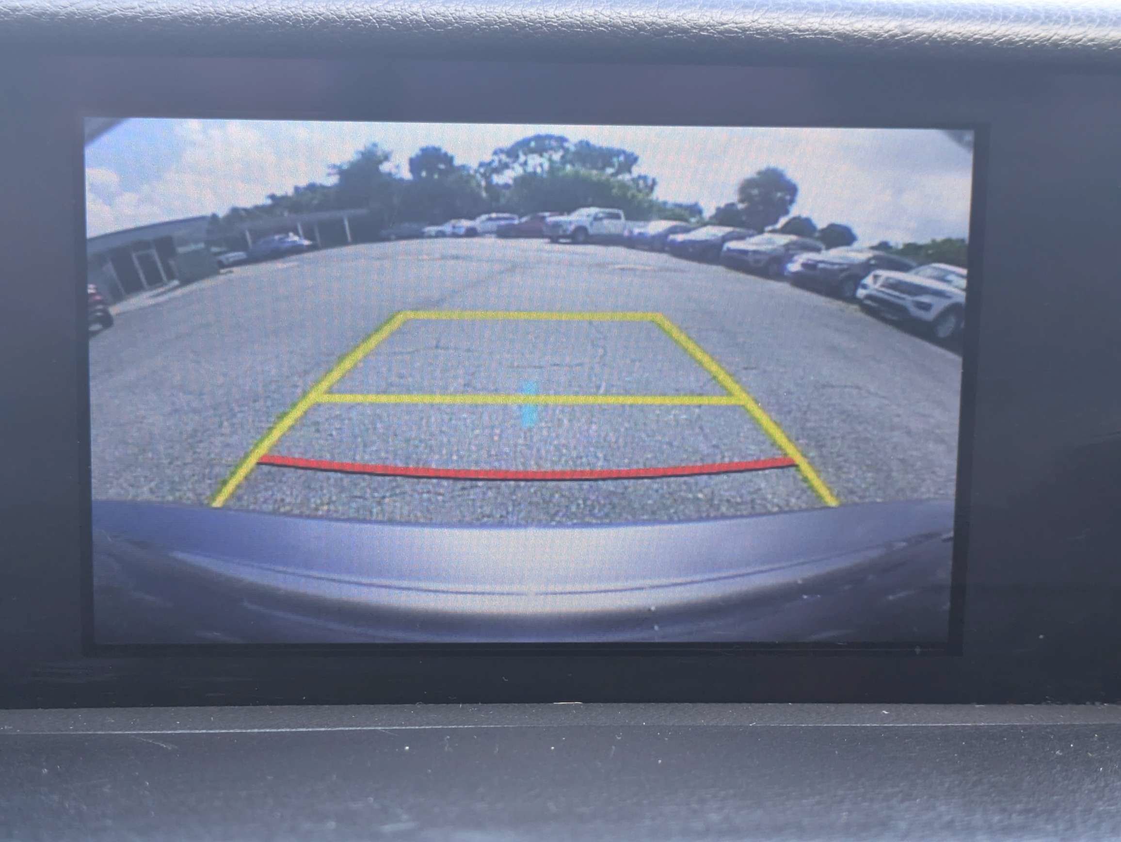 Used 2019  Lexus  image 22