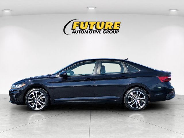 Used 2025  Volkswagen 1.5T Sport image 7