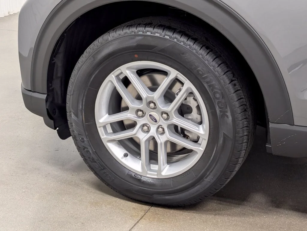 New 2027 Carbonized Gray Metallic Ford Active image 2