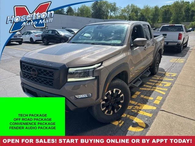 2023 Nissan Frontier PRO-4X Crew Cab 4X4's photo