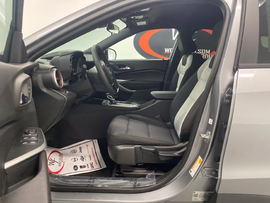 2026 Chevrolet Trax RS - Photo 12