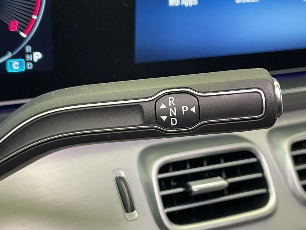 Used 2025 Black Mercedes-Benz GLS 580 image 37