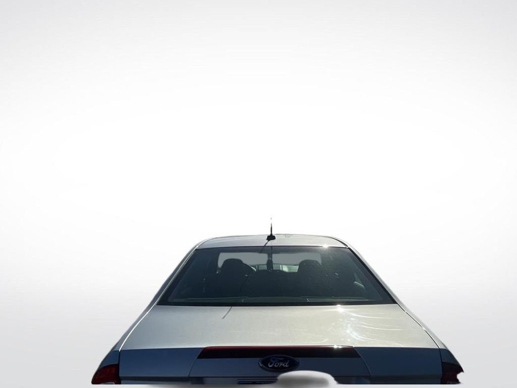 Used 2010 Silver Ford SE image 4