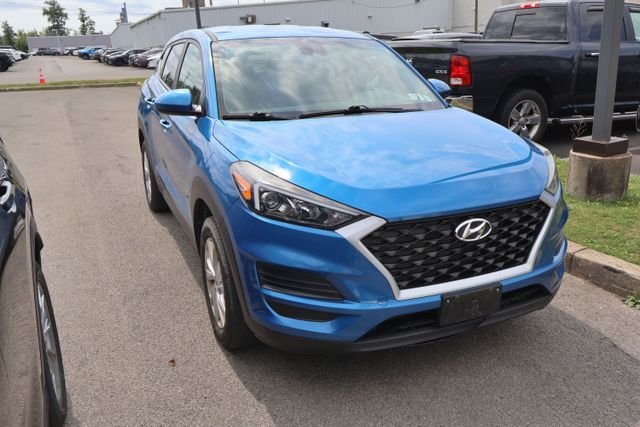 Used 2020 Blue Hyundai SE image 6