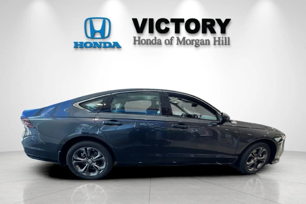 New 2026 Meteorite Gray Metallic Honda EX-L image 3