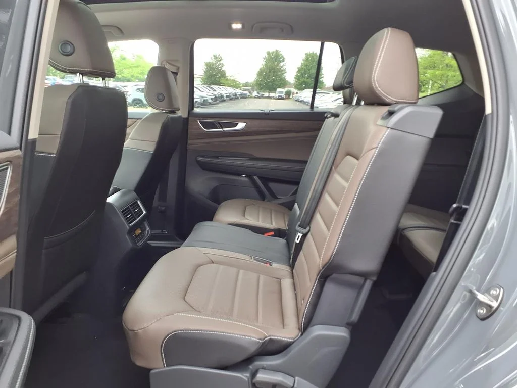 New 2026 Pure Gray Volkswagen SEL image 20