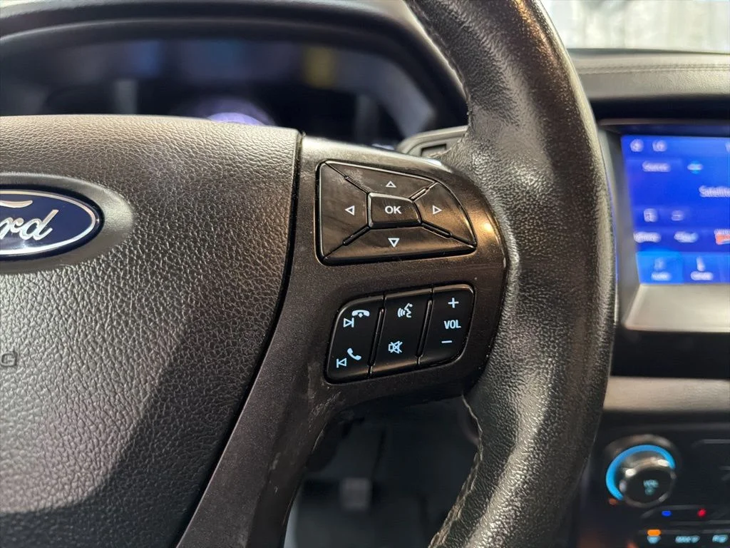 Used 2023 Green Ford Lariat image 16