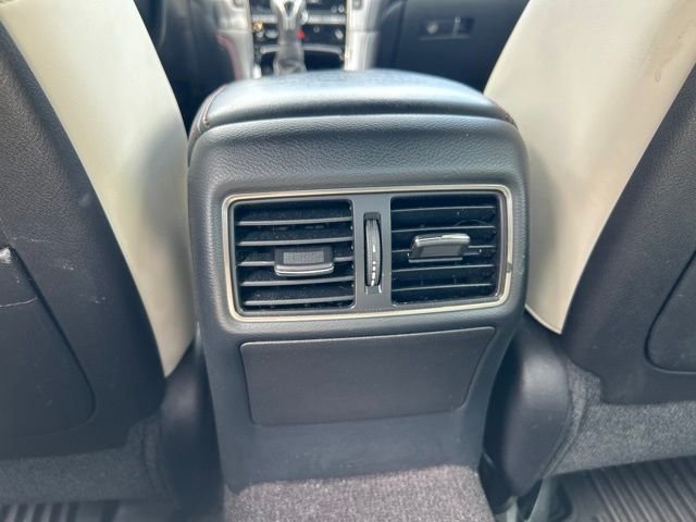 Used 2019 White INFINITI Red Sport 400 image 38