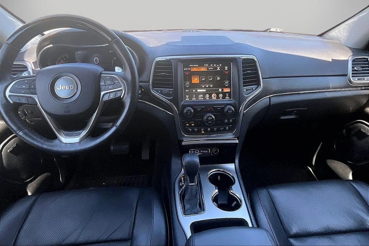 Certified Used 2017 Gray Jeep Summit image 16