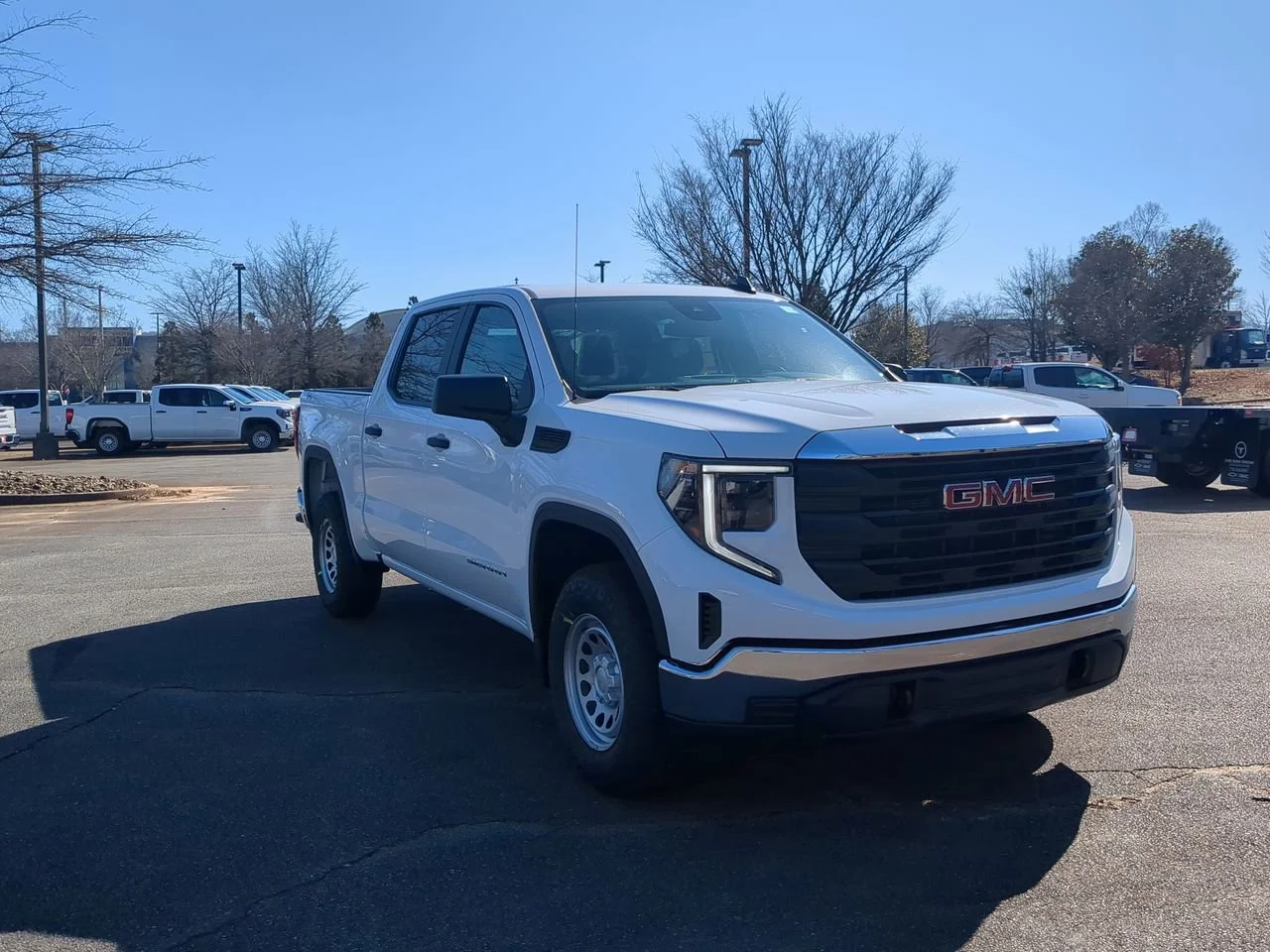 New 2026 Summit White GMC Pro image 2