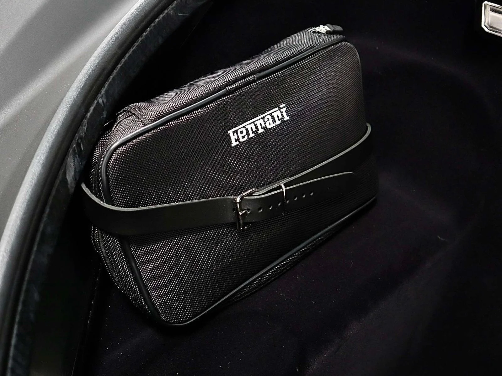Certified Used 2022 Blu Corsa Ferrari  image 11