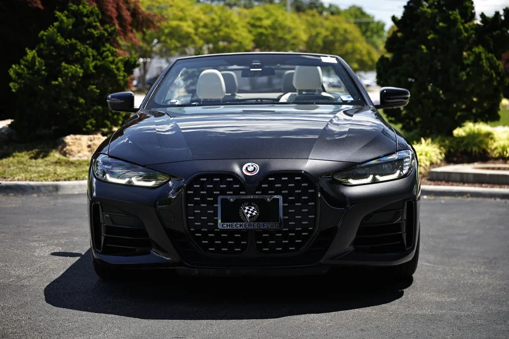 Used 2023 Black Sapphire Metallic BMW M440i xDrive image 15