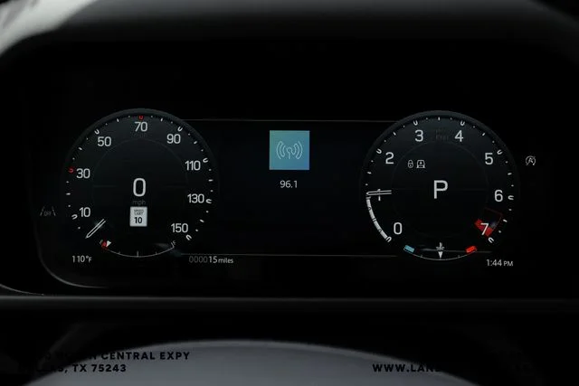 New 2026 Santorini Black Land Rover S image 18