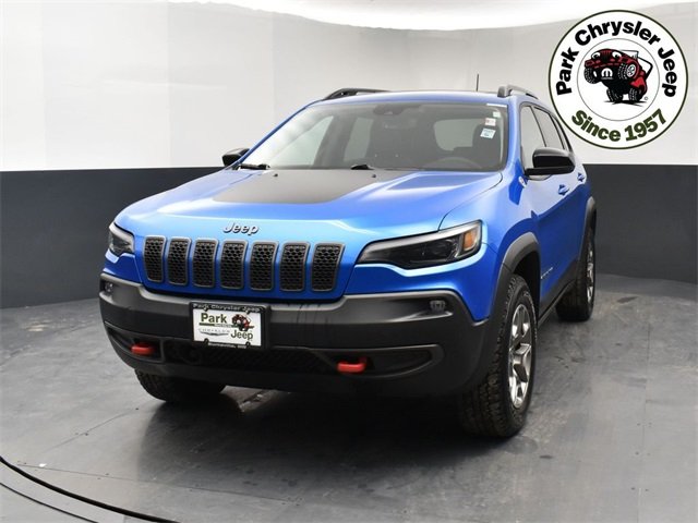 Used 2022 Jeep Cherokee Trailhawk with VIN 1C4PJMBX7ND527854 for sale in Burnsville, Minnesota