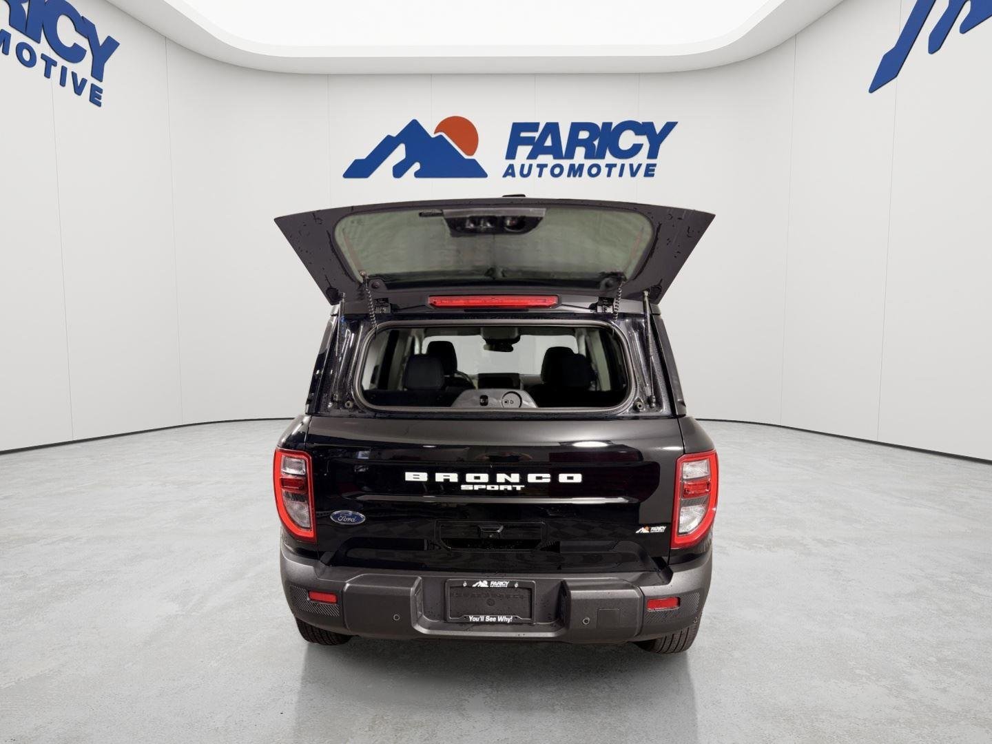 Used 2025 Shadow Black Ford Big Bend image 5
