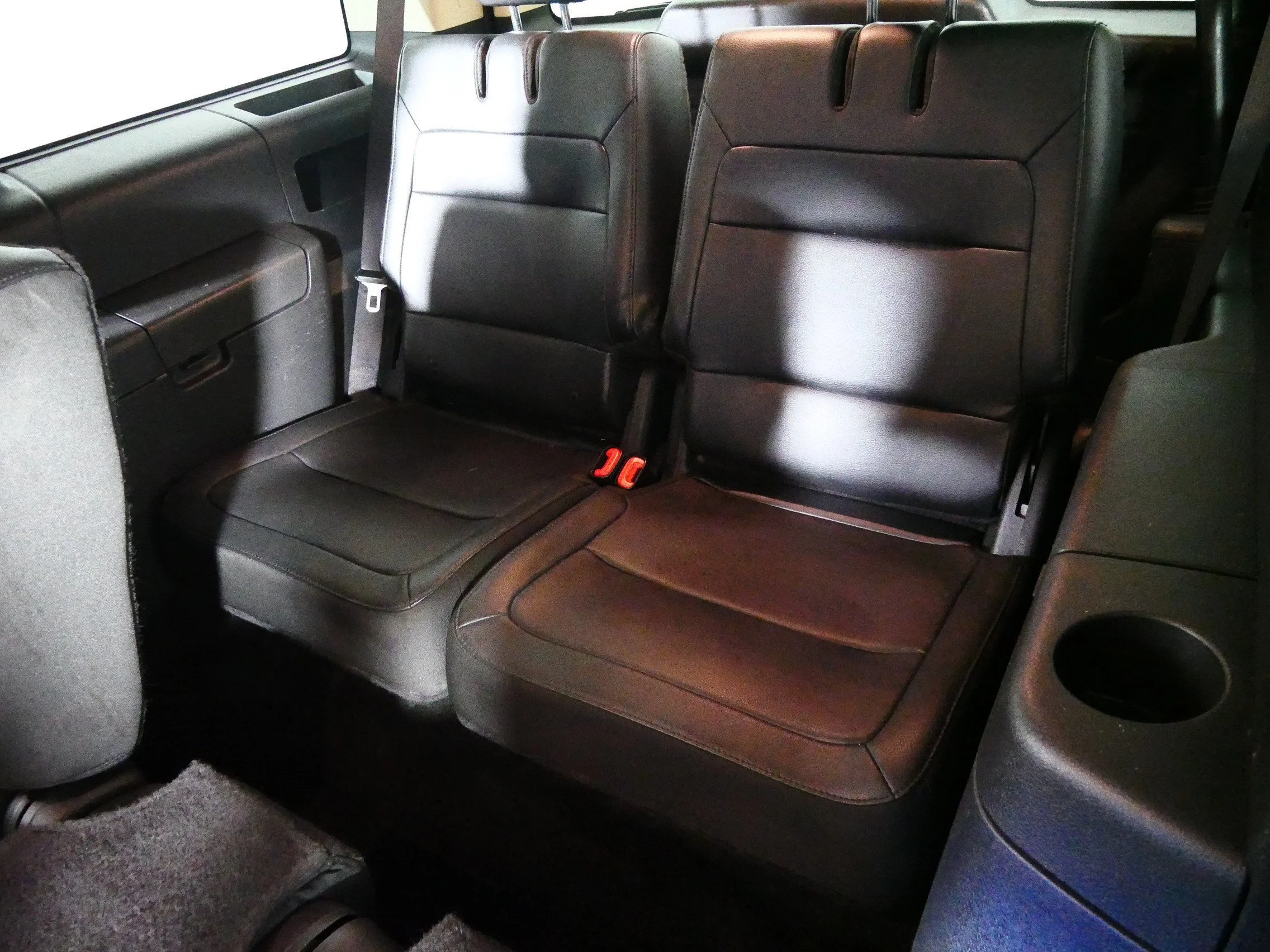 Used 2017 Shadow Black Ford SEL image 33