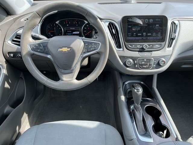 Used 2017 Red Chevrolet LT image 13