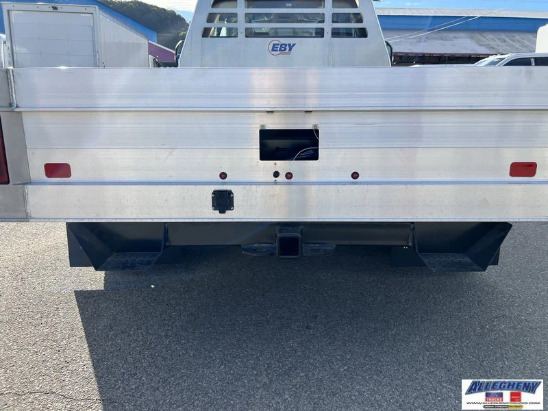2025 Ford F-550 Super Duty Chassis Cab XL - Photo 9