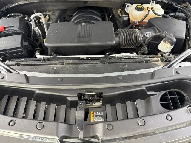 Used 2025 Gray Chevrolet Z71 image 19