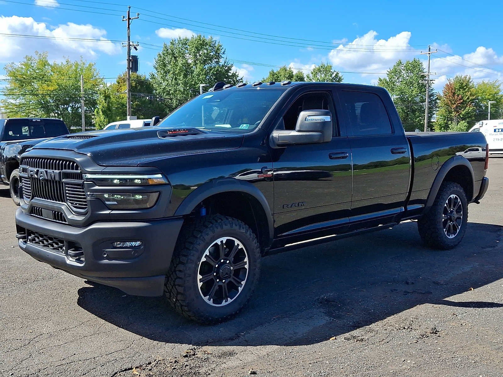 New 2026 Diamond Black Crystal Pearl-Coat Exterior Paint RAM Rebel image 3