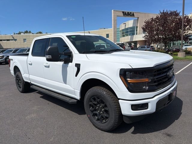 New 2026 White Ford XLT image 1