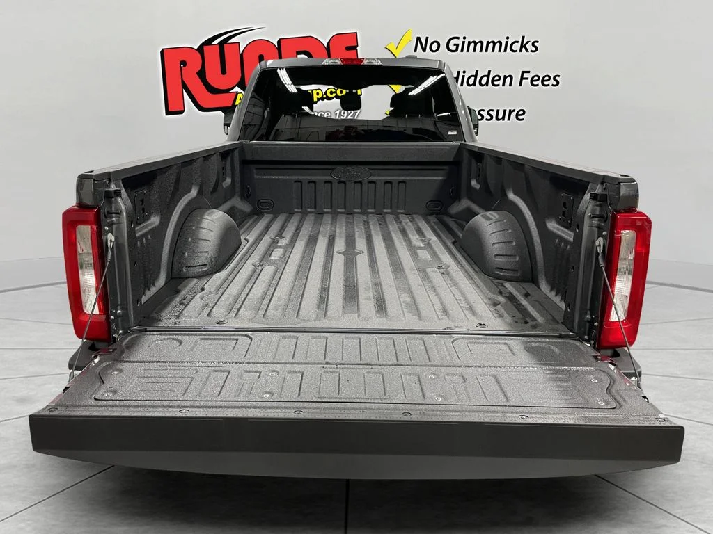 2026 Ford F-250 Super Duty XLT - Photo 13