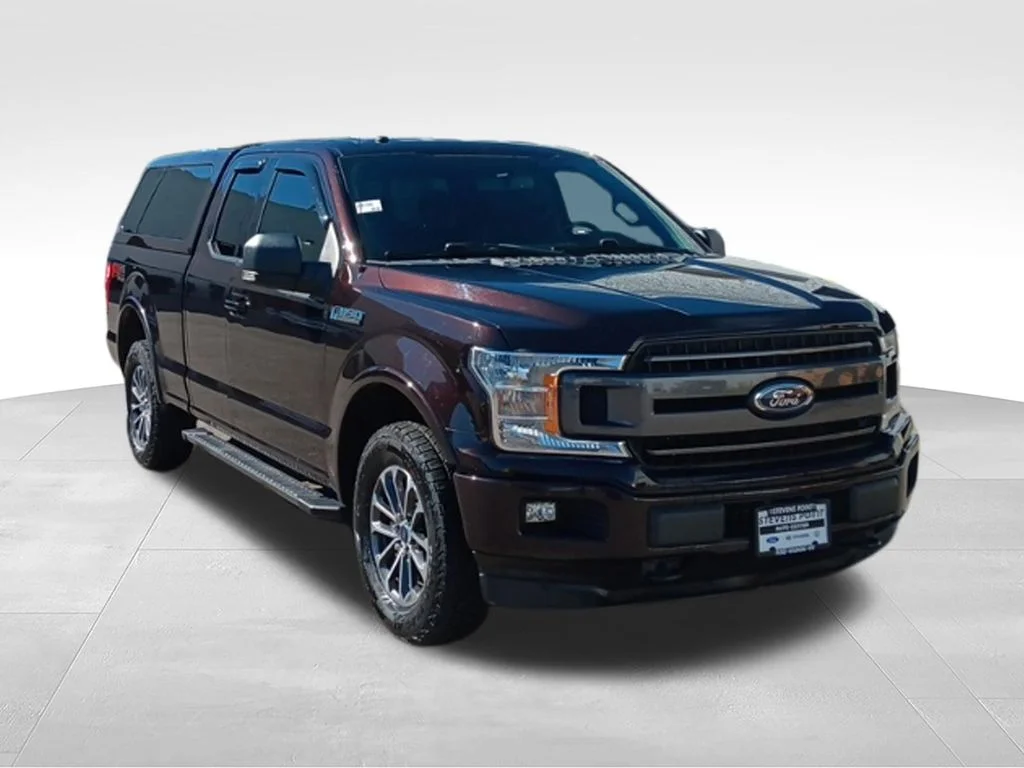 Used 2018 Magma Red Metallic Ford XLT image 9