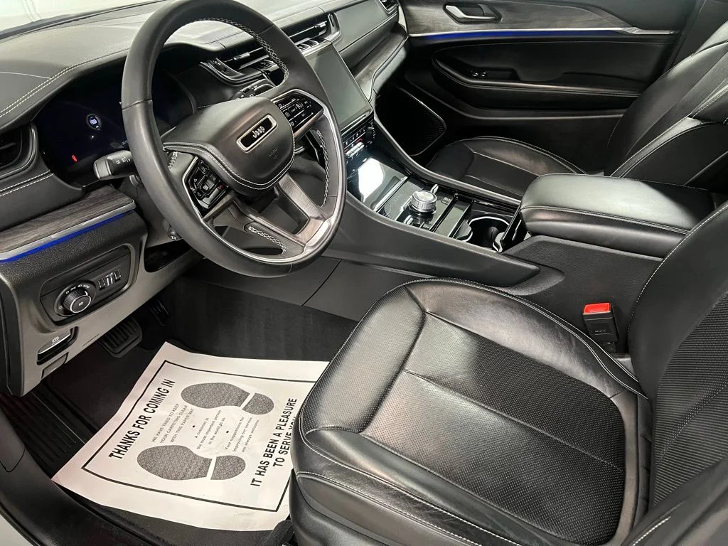 2023 Jeep Grand Cherokee Overland - Photo 24