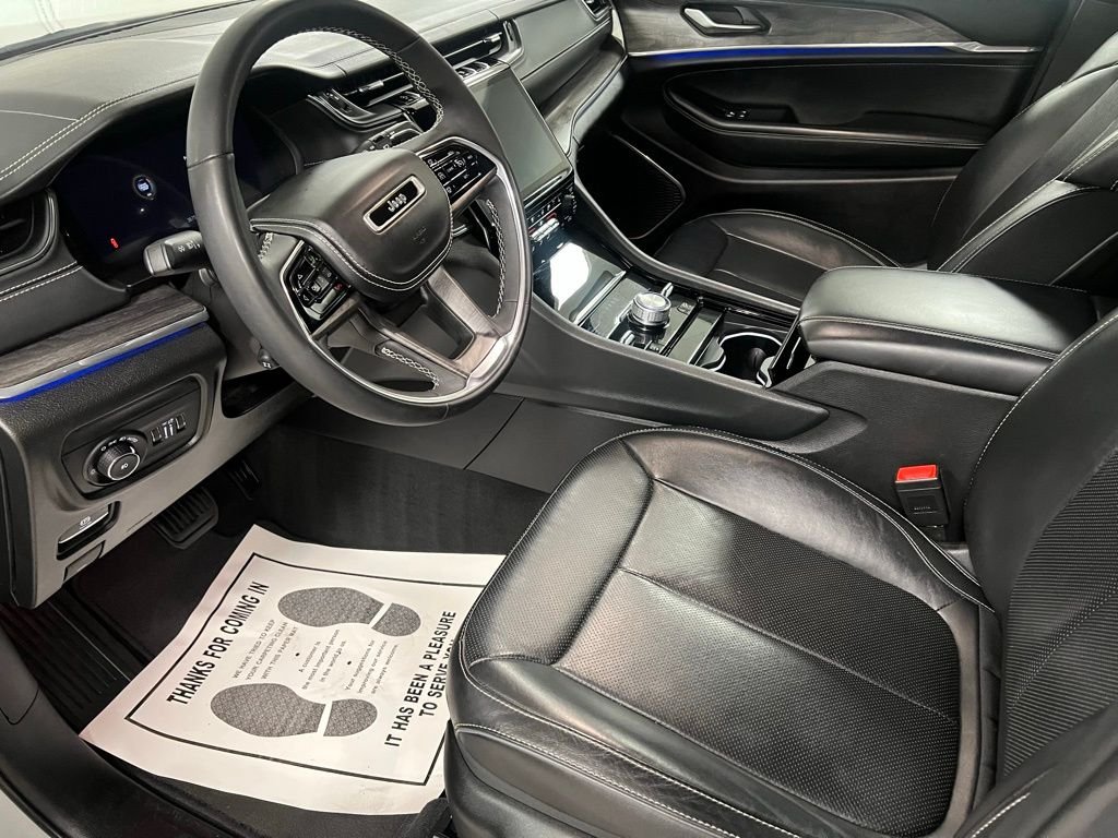 2023 Jeep Grand Cherokee Overland - Photo 24