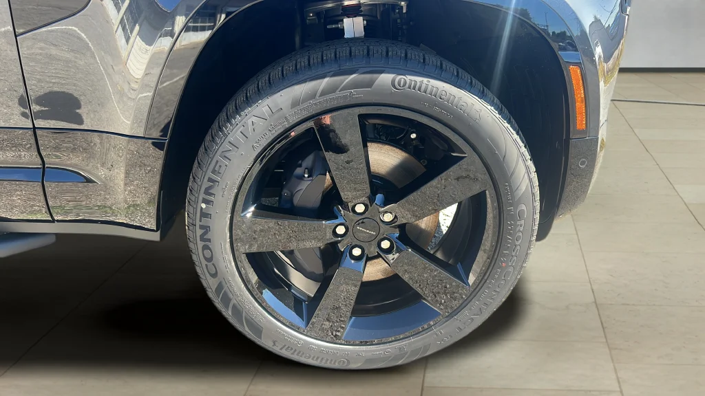 New 2026 Gray Land Rover X-Dynamic SE image 20