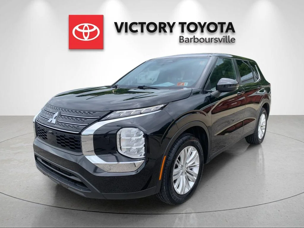 Used 2024  Mitsubishi ES image 1