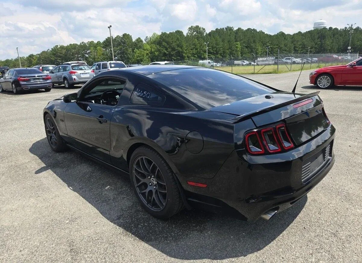 Used 2013 Black Ford GT Premium image 2