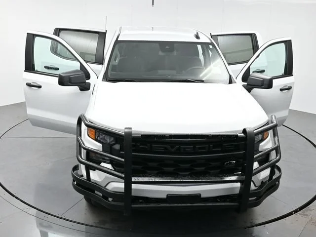 Used 2025 Summit White Chevrolet Custom image 41