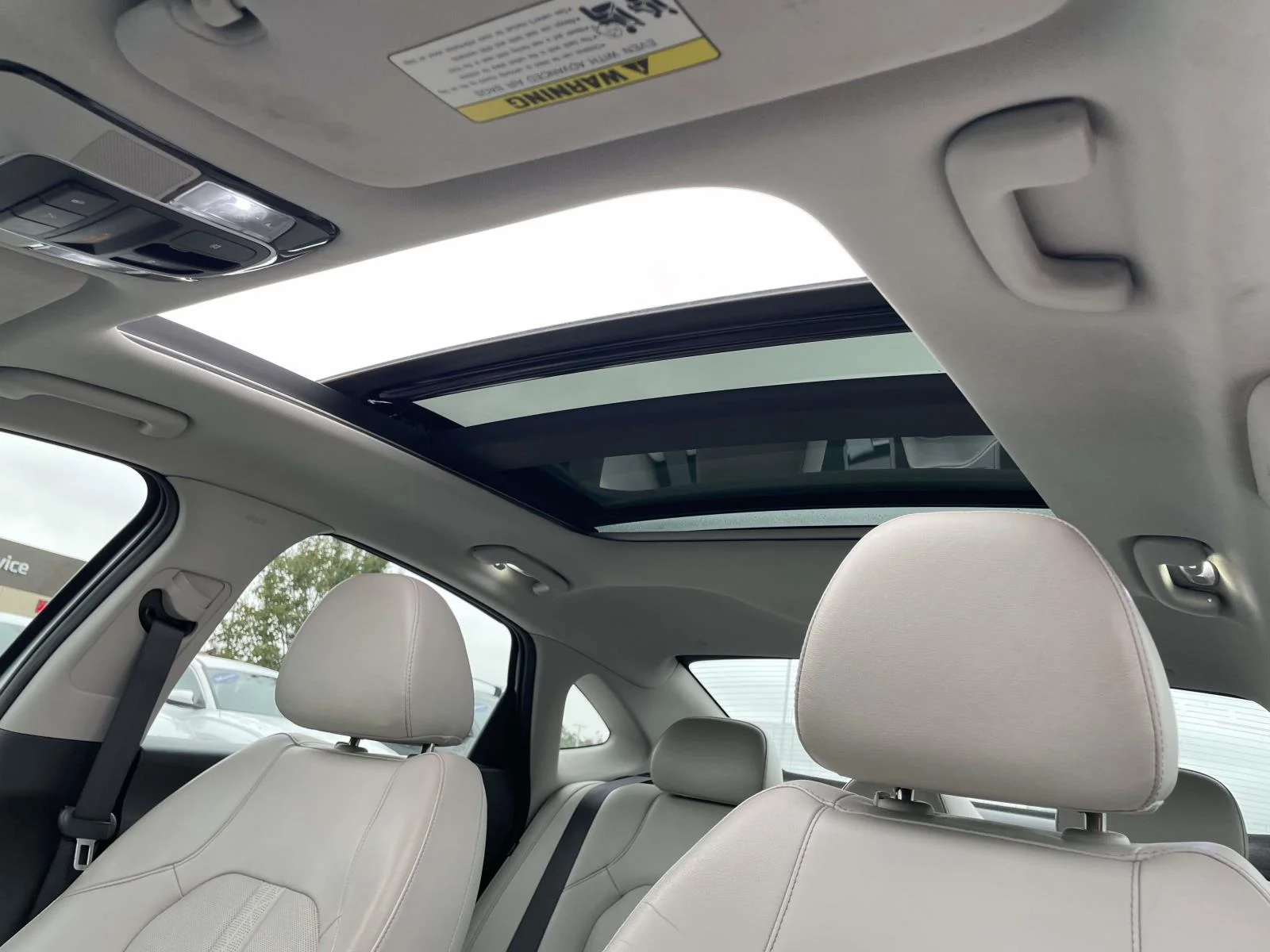 Used 2021 Shimmering Silver Pearl Hyundai Limited image 9