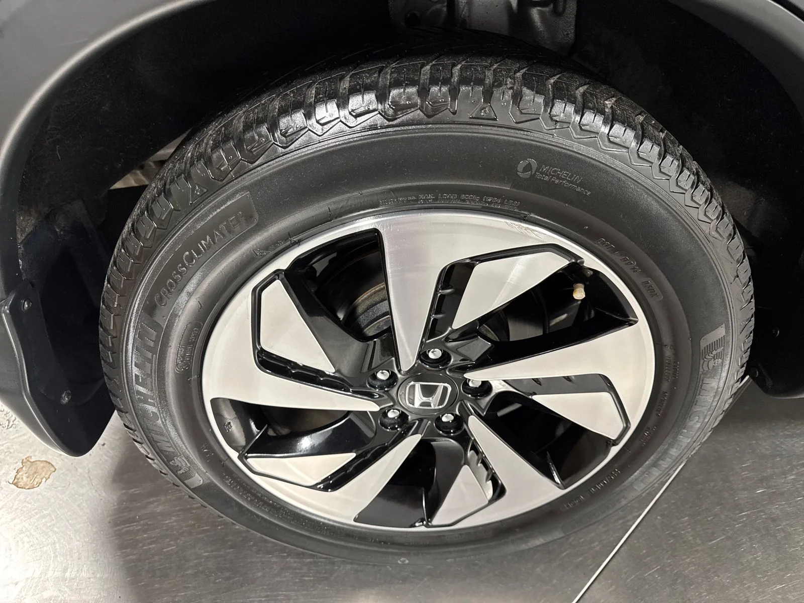 Certified Used 2016 Modern Steel Metallic Honda Touring image 13