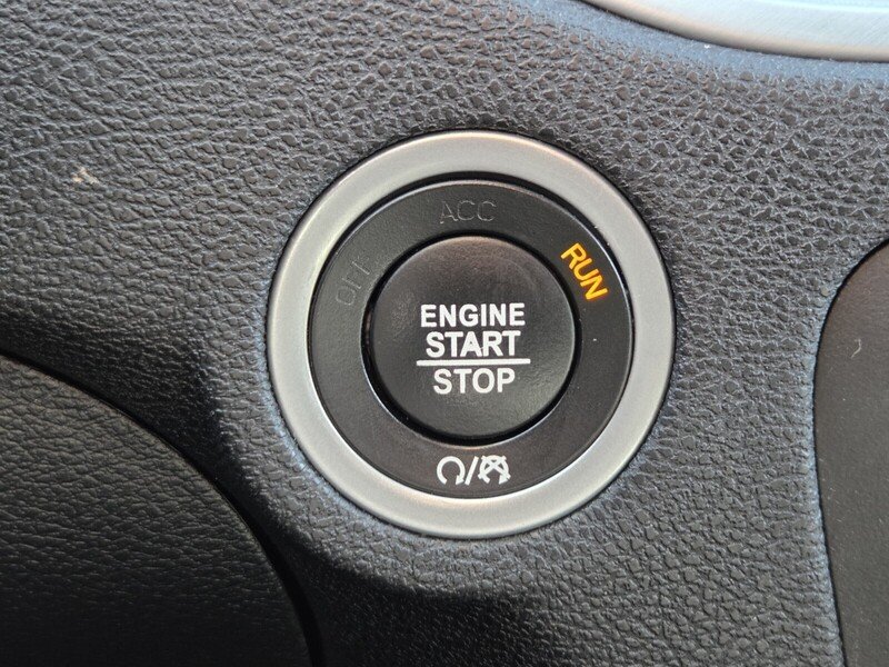 Used 2022 Silver Dodge SXT image 34