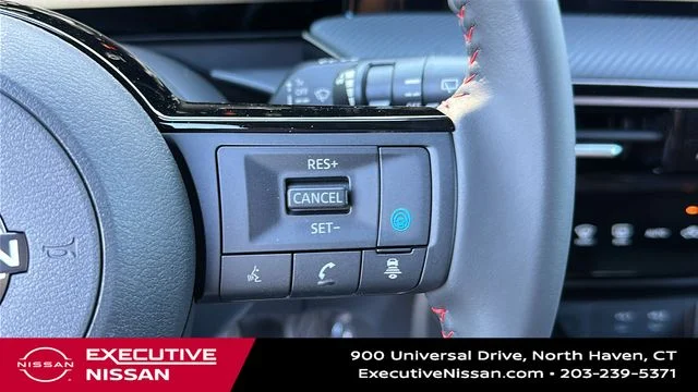 Used 2025 Gray Nissan SR image 13