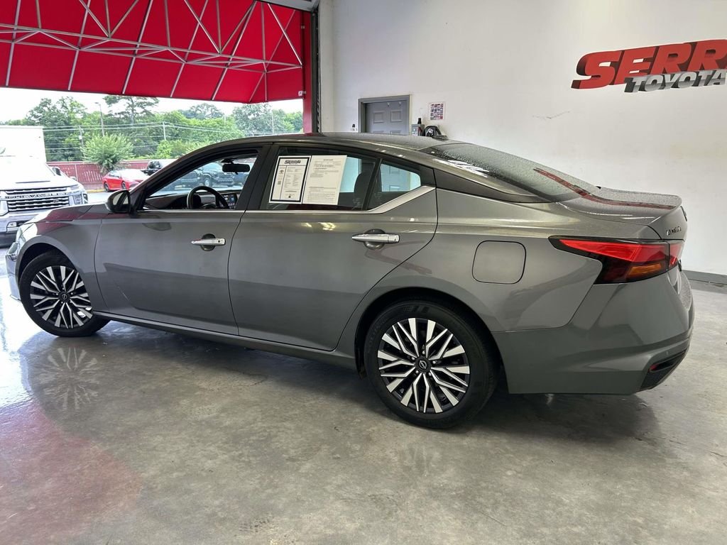Used 2025 Gray Nissan 2.5 SV image 6