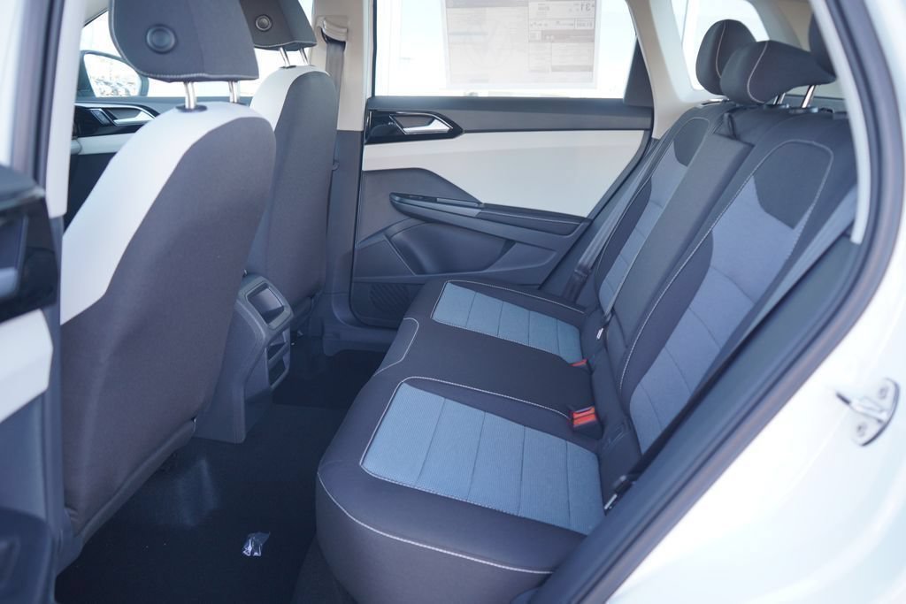 New 2026 Pure White Volkswagen 1.5T S image 7