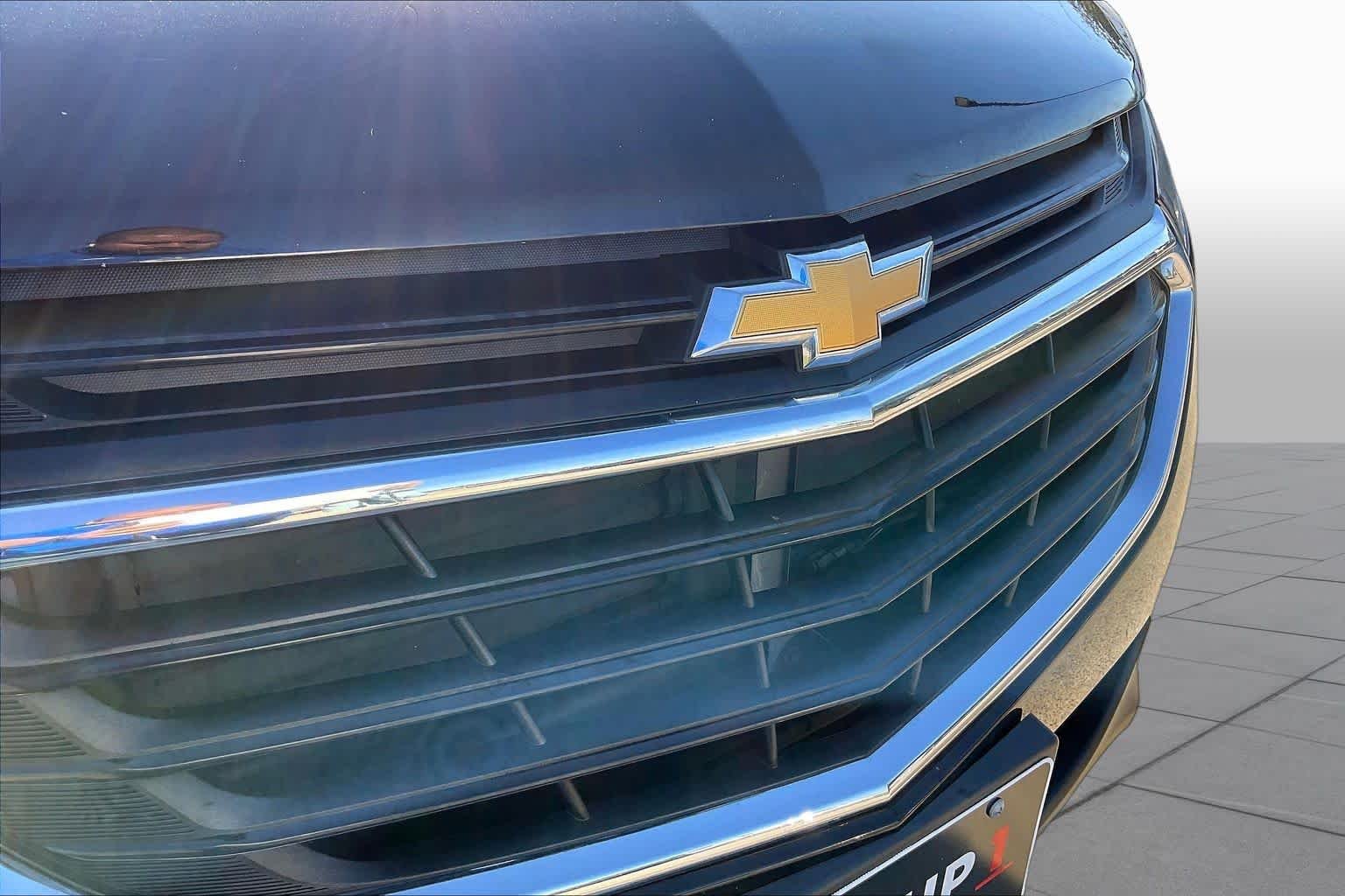 Used 2019 Mosaic Black Metallic Chevrolet LT image 30