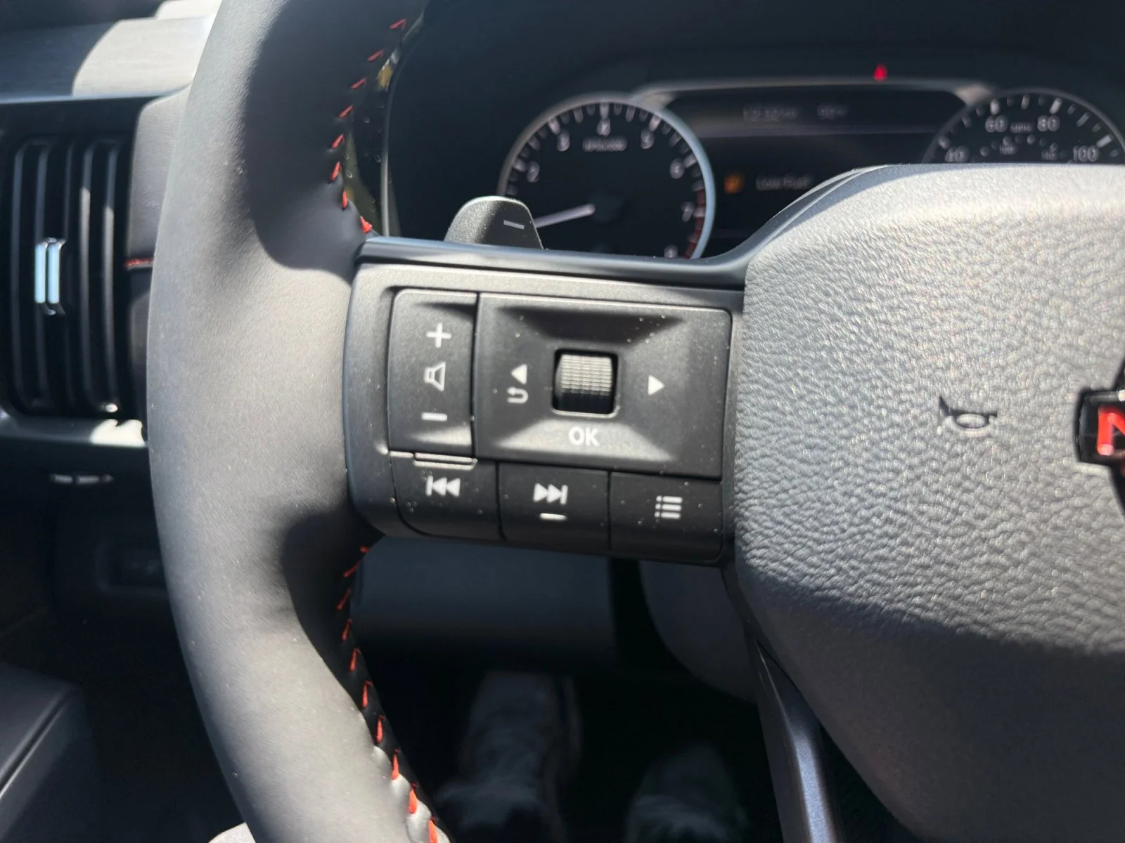 New 2026 Everest White Pearl Tricoat Nissan Rock Creek image 11